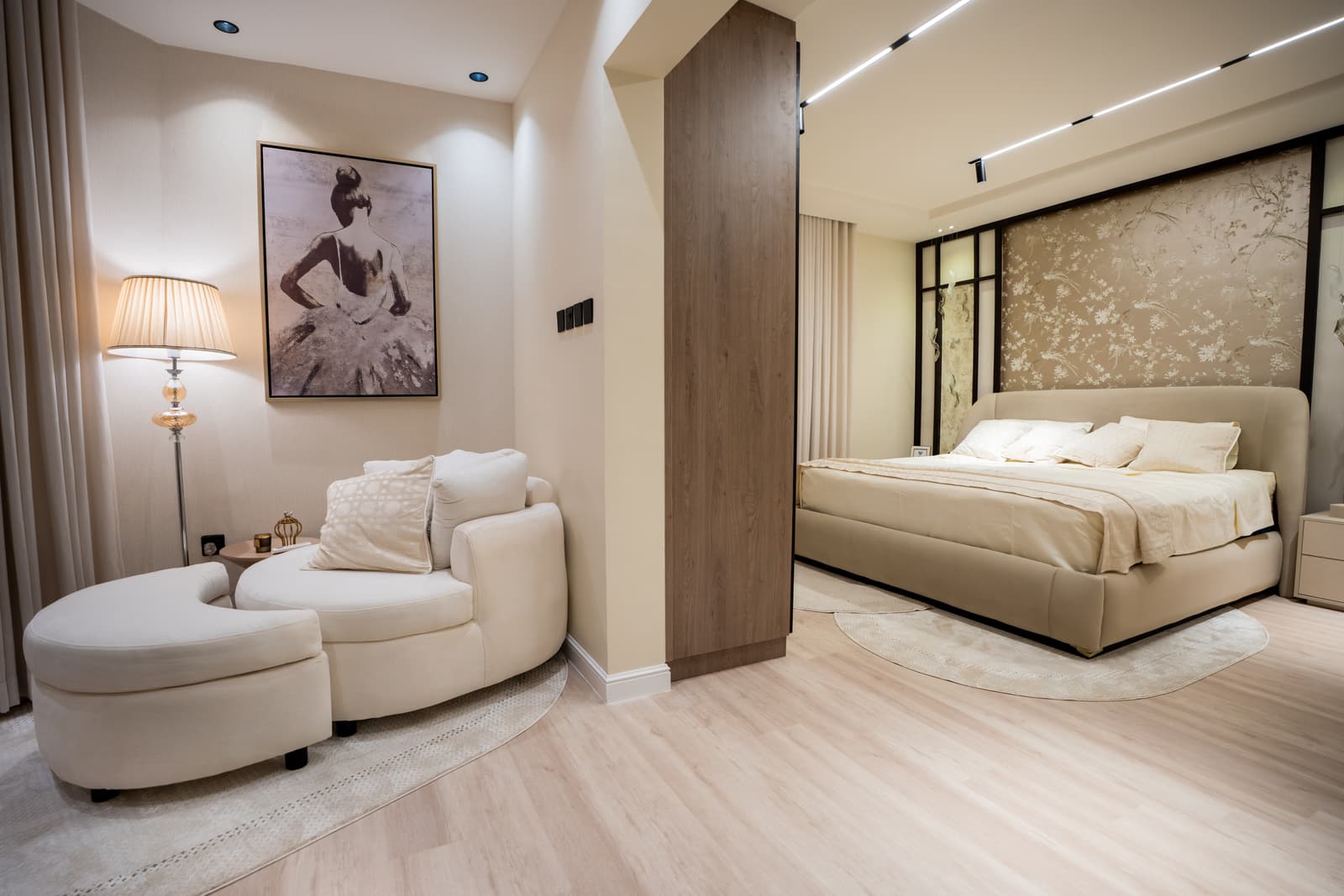 Renovation of a Master Bedroom Suite in Neo-Classic Style, Al-Sahafa District in Riyadh
